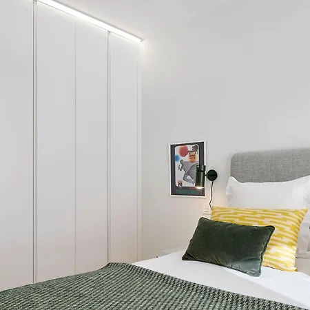 Aterian Mandabide Зараутц